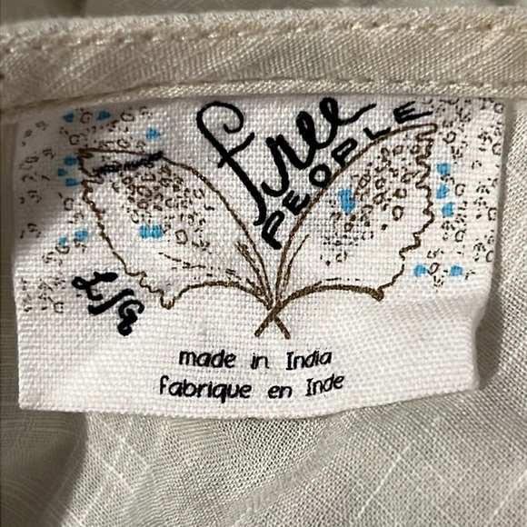 Elegant Cream and Gray Women's Top - Picture 12 of 16